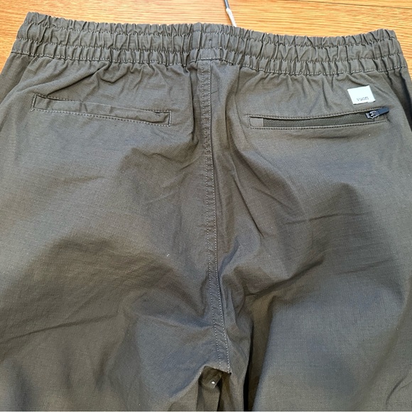 NWOT Vuori Ripstop Pants in Dark Oregano. Size Medium. Lightweight - Picture 5 of 10